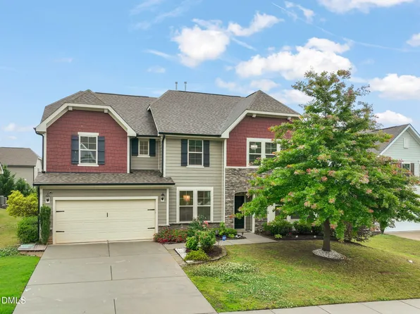 27 Needham Ln, Clayton, NC 27527