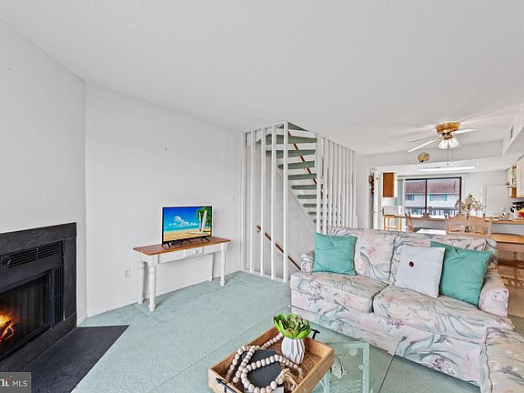 5th image of 608 Bayshore Dr #3