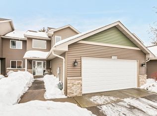 7122 Ivy Ridge Ln, Lino Lakes, MN 55014