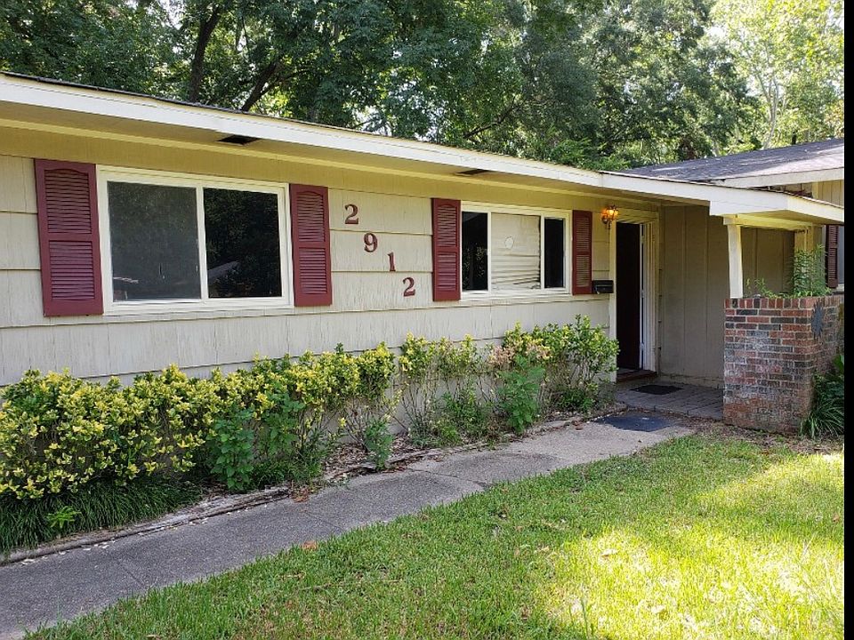 1st image of 2912 Lakewood Dr