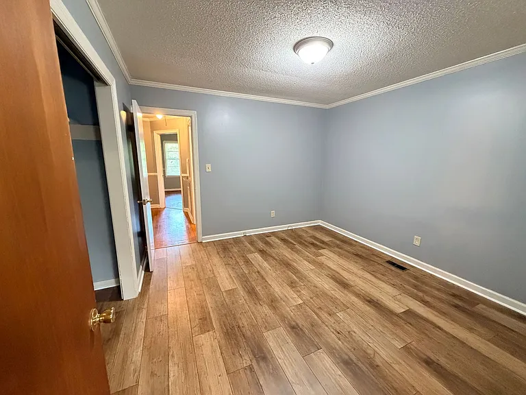 1314 McRee Dr — Photo 13