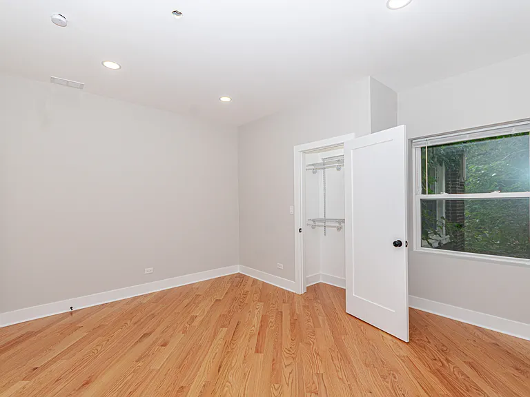 1450 W Fargo Ave #2F — Photo 19