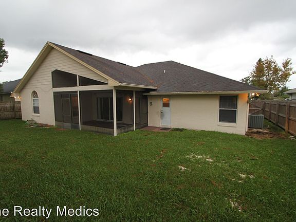 3rd image of 12424 Willcox Ct