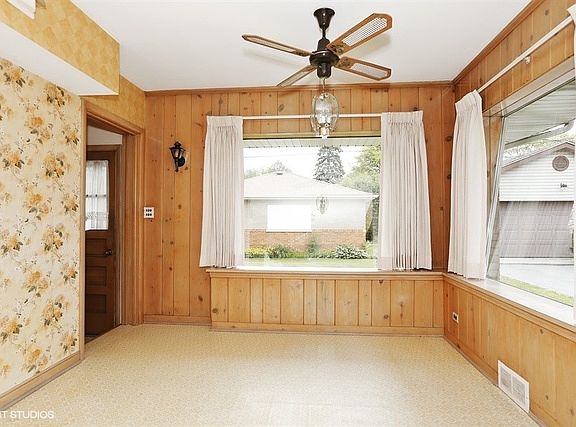 4th image of 1247 Cleveland Ave