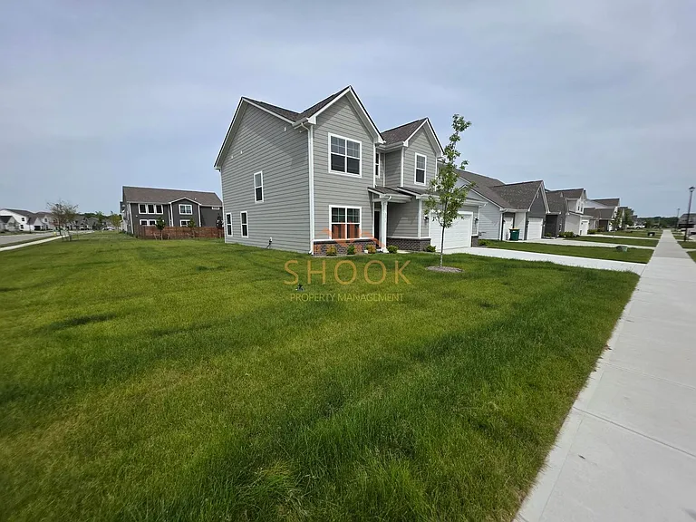 6272 Spirea Ct W — Photo 3