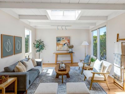 229 7th St, Pacific Grove, CA, 93950