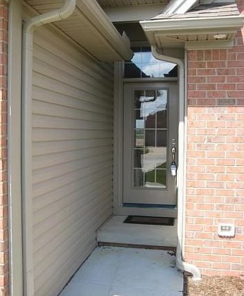 3rd image of 14846 Lake Winds Dr