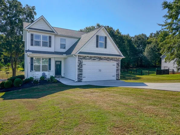 322 Silas Ct, Woodruff, SC 29388