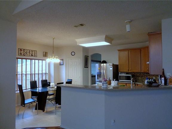 5th image of 1523 Hidden Cove Ct