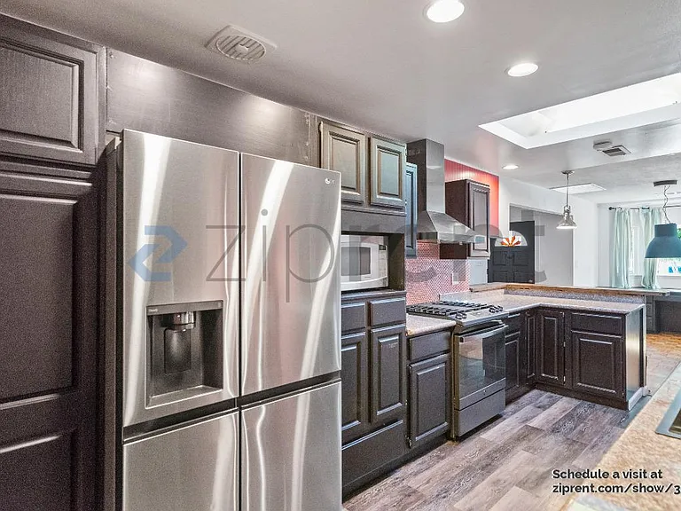 1038 Colton Ave — Photo 18