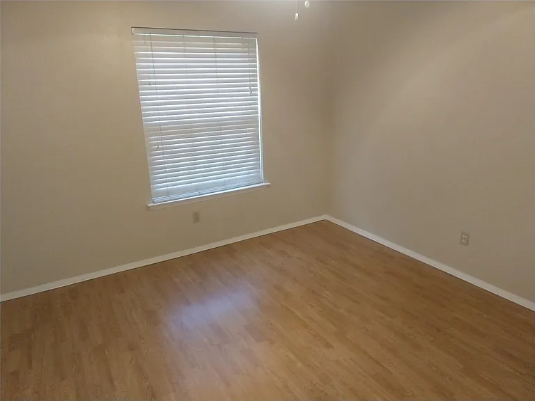 4401 Andalusia Trl — Photo 12