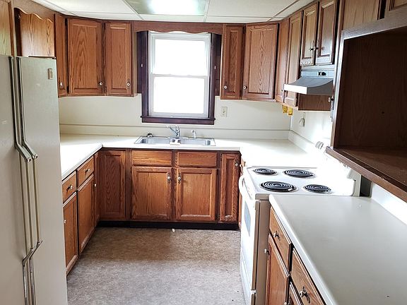 5th image of 935 Guilford Ave