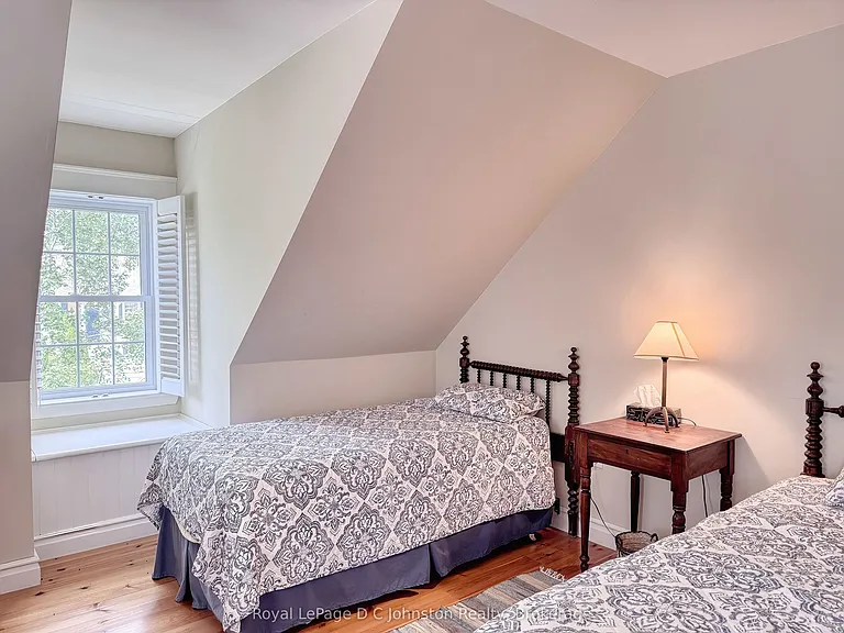 207 Beacon Ln — Photo 16