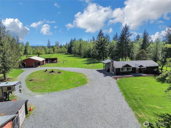 8 304th Avenue S, Roy, WA 98580