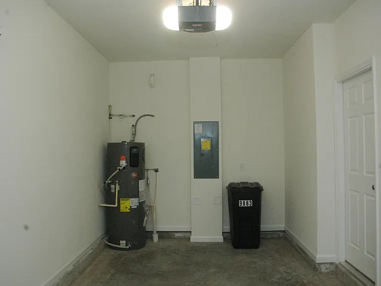 9883 Fiddleback Ln — Photo 3