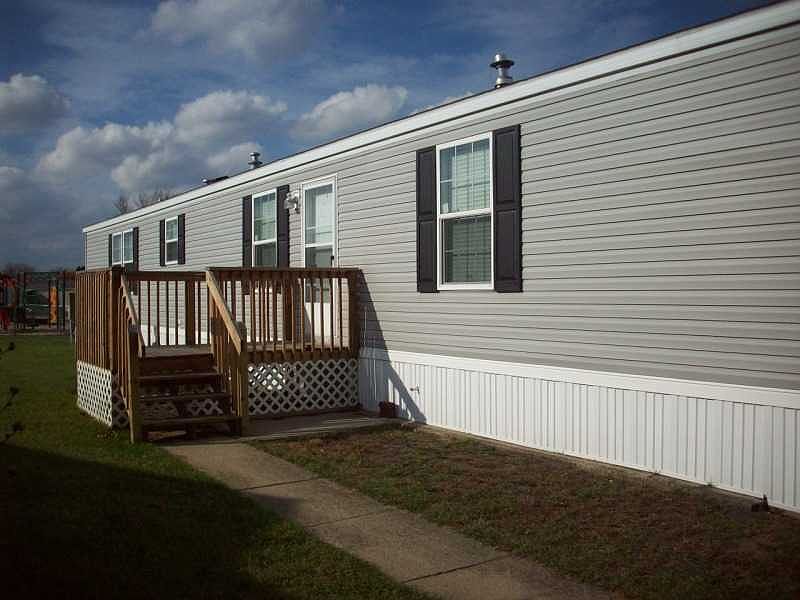 2nd image of 1298 Ewing Way