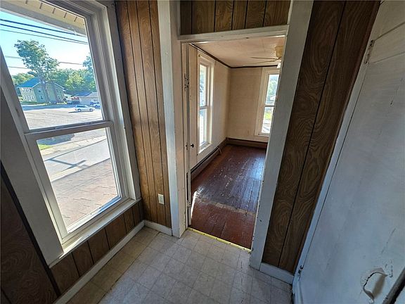 3rd image of 99 Main St