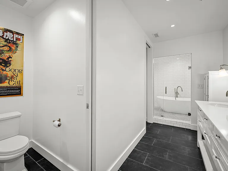 3010 Locust St #208 — Photo 17