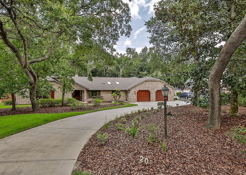 1st image of 20 Winding Creek Way