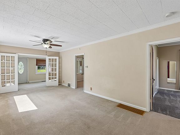4th image of 2608 Capitol Ave