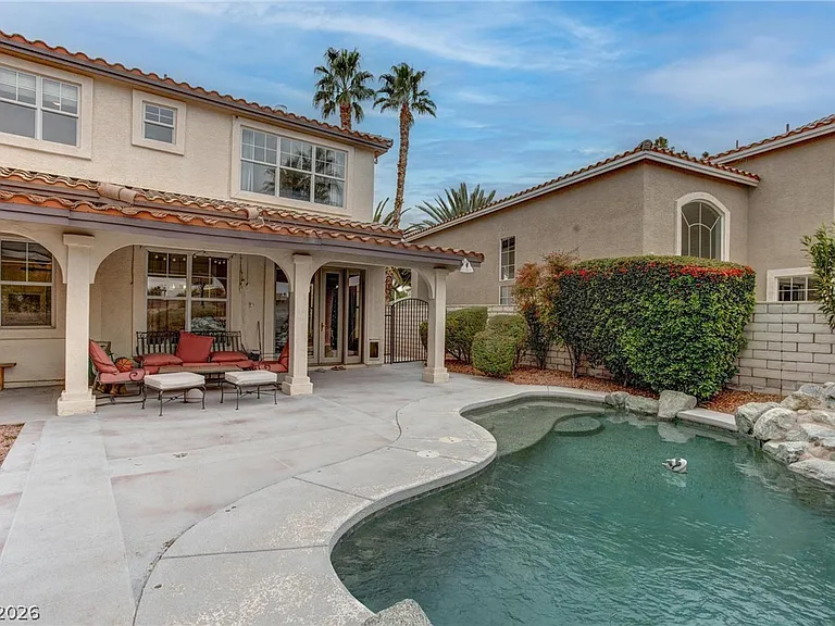 2500 Hacker Dr — Photo 15