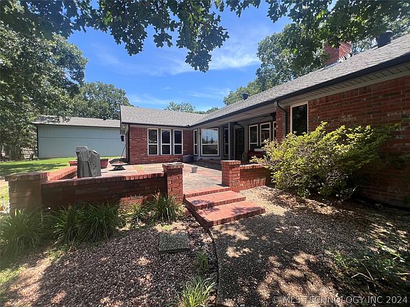 4th image of 307 Bluebird Ln
