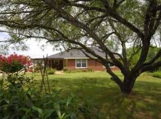 110 Cougar Cv, Bastrop, TX 78602