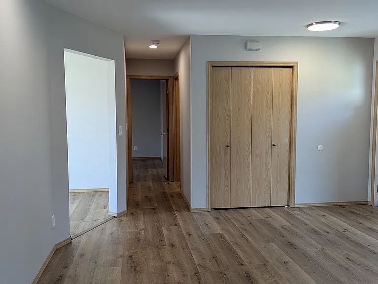 368 Snahapish Ave SE — Photo 6