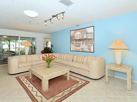 4th image of 6950 W Country Club Dr N