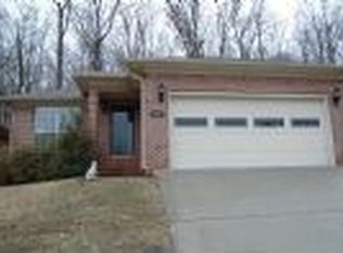 104 Twin Oaks Ct, Florence, AL 35630