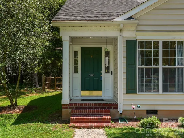 16007 Kirsten Nicole Rd, Charlotte, NC 28278