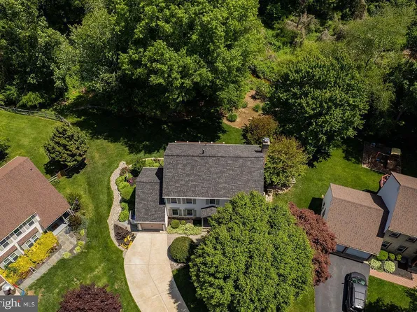 9200 Wyeth Ln, Burke, VA 22015