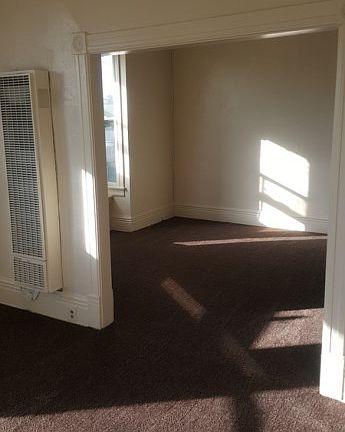 5th image of 24156 Monterey Ave