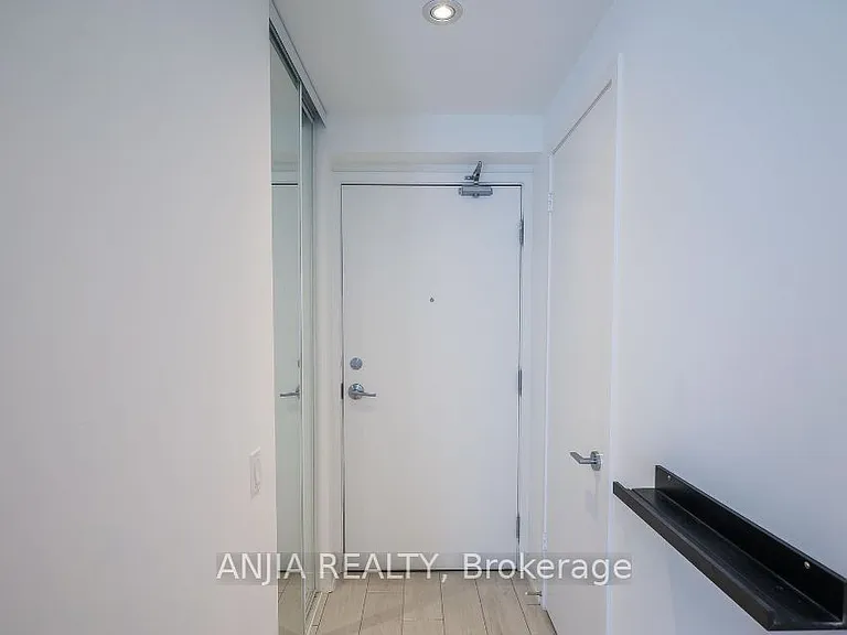 898 Portage Pkwy #2206 — Photo 4