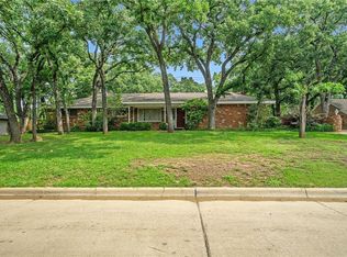 5809 Jacqueline Rd, Fort Worth, TX 76112