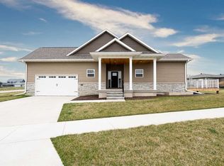 4071 Grindstone Dr, Iowa City, IA 52240