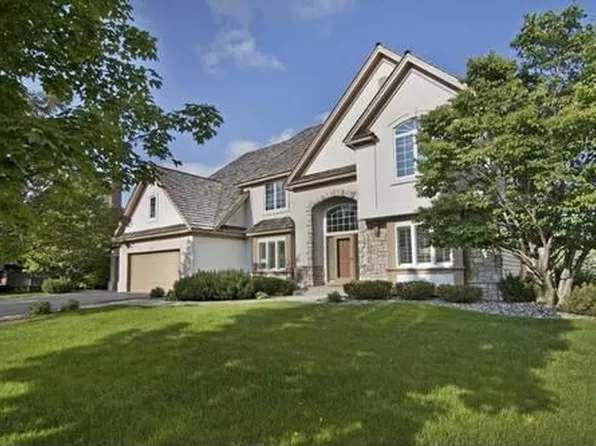 10451 White Tail Xing, Eden Prairie, MN 55347