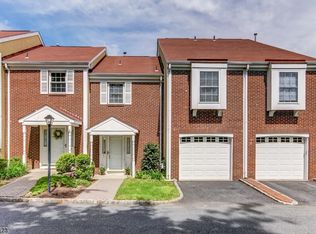 318 Main St APT 5, Madison, NJ 07940