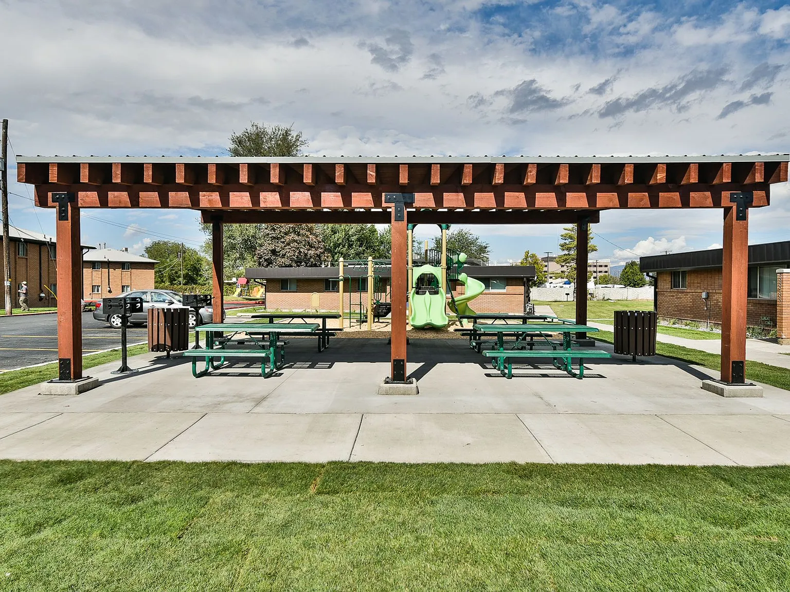 Pine Valley Apartments — Photo 2