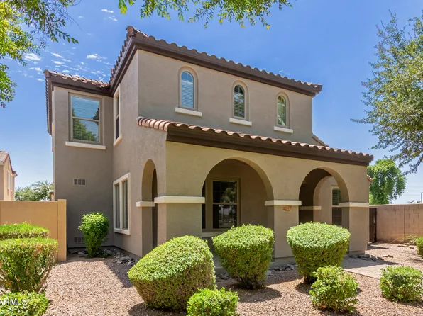 2048 S SETON Avenue, Gilbert, AZ 85295