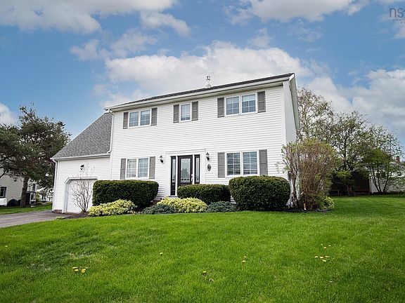 3rd image of 8 Penny Ln