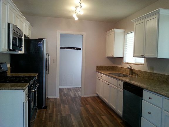 Spacious Kitchen