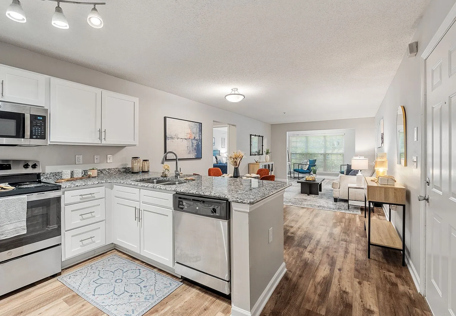 Summerlin Ridge Apartments — Photo 2