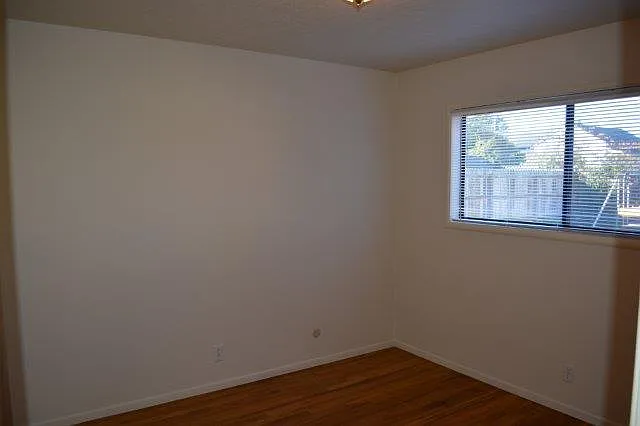1718 Linton Ave — Photo 16