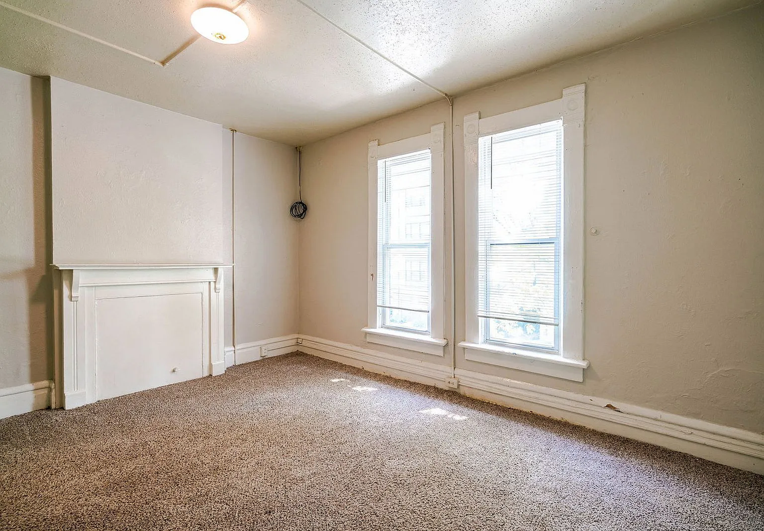 4 bed, 2.0 bath, $1,895 — Photo 3