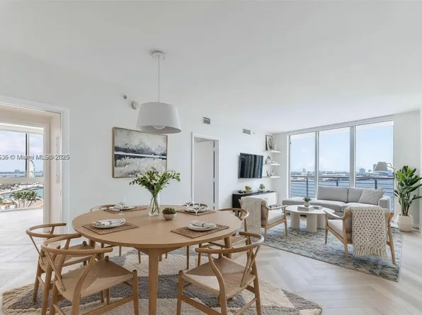 335 Biscayne Blvd #1012, Miami, FL 33131