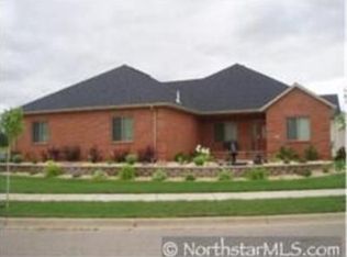 2340 Pheasant Ct, Saint Cloud, MN 56301