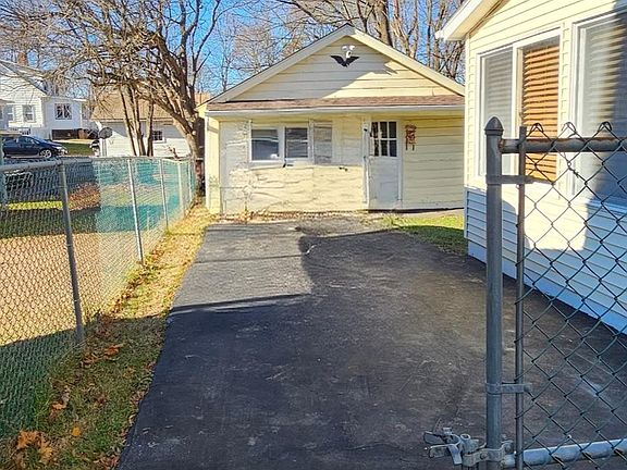 4th image of 88 Innis Avenue