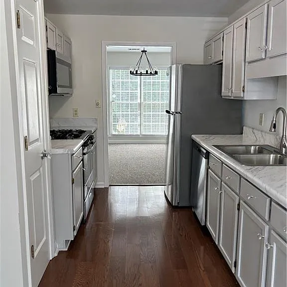 4824 Jenny Dr — Photo 10