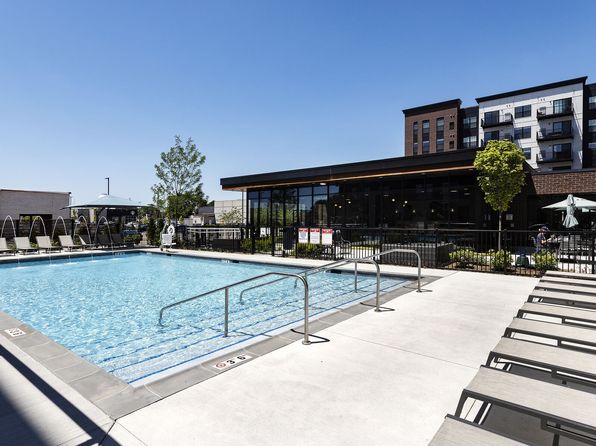 6701 W Dempster St #631